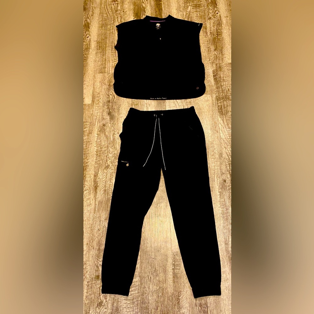 Women’s Scrubs: Healing Hands Purple Label Camo Mandarin Collar Top & Joggers